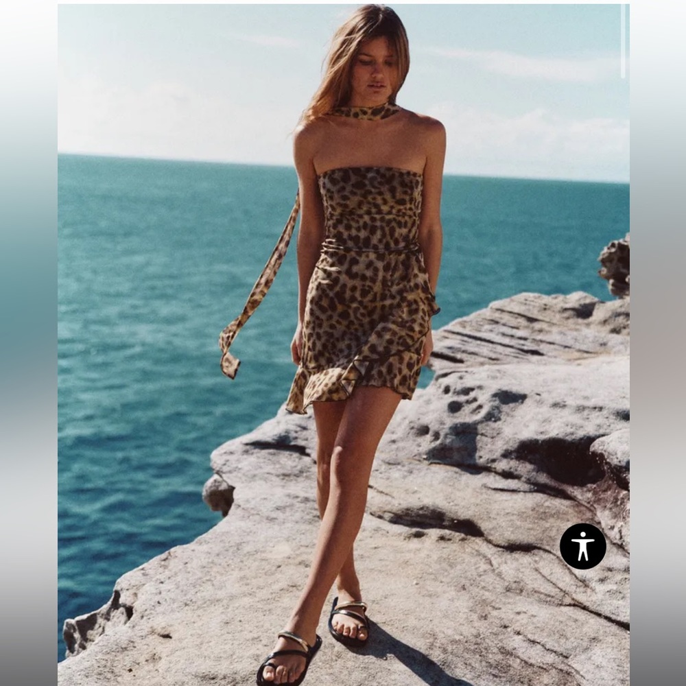 ZARA VESTIDO TUL LENCERO ESTAMPADO ANIMAL
S | LEOPARD
REF 5039/279